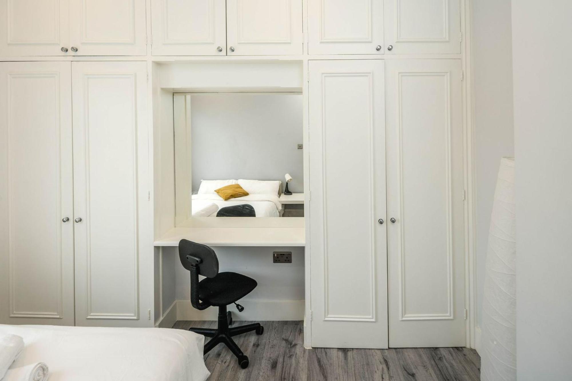 Charming 2 Bedroom, Kensington, Chelsea, Harrods Appartamento