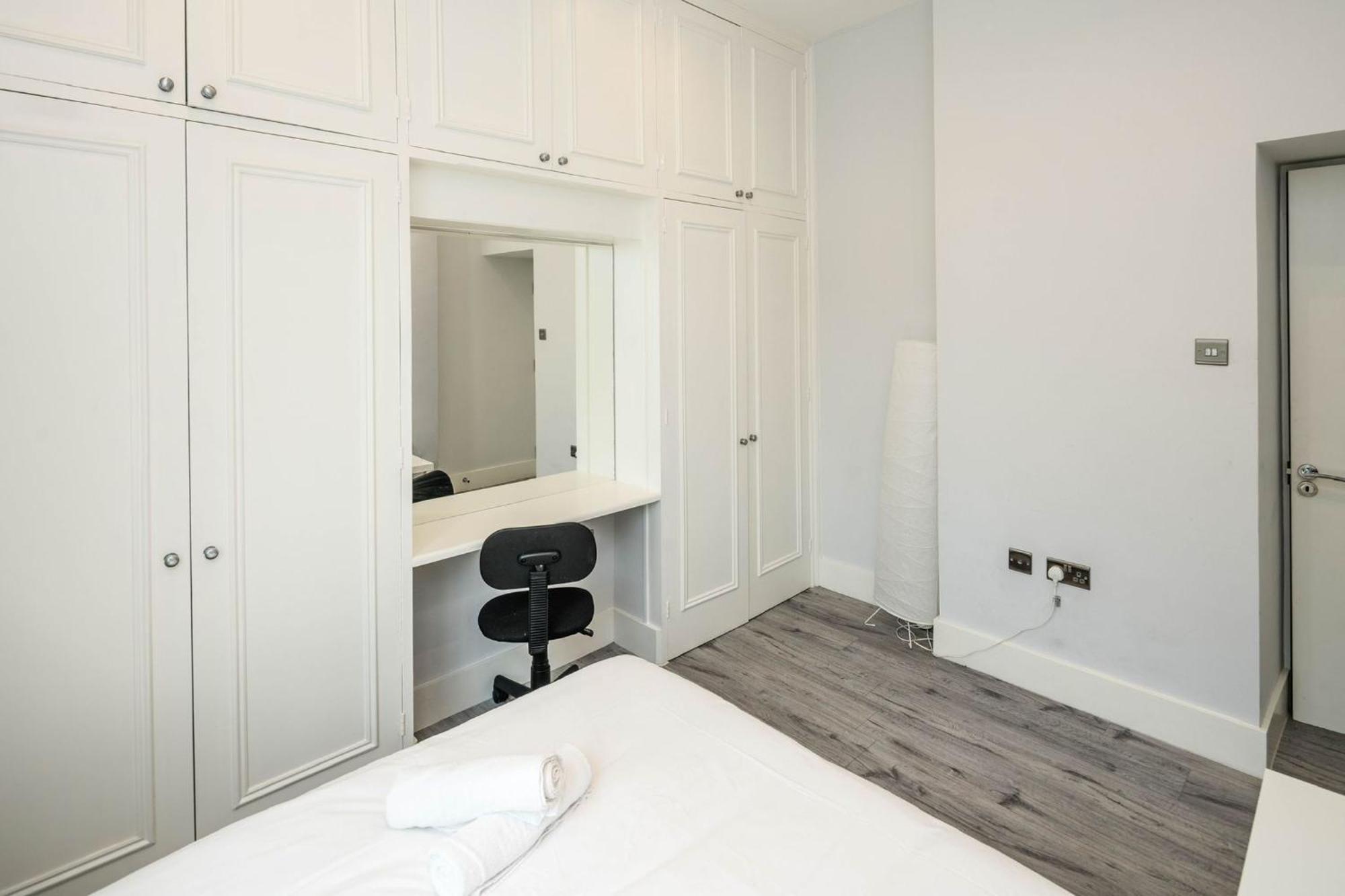 Charming 2 Bedroom, Kensington, Chelsea, Harrods Appartamento *